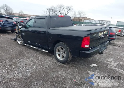 2017 Ram 1500 Express 4X4 5'7 Box z USA, uszkodzony, nr VIN 3C6RR7KT9HG543715